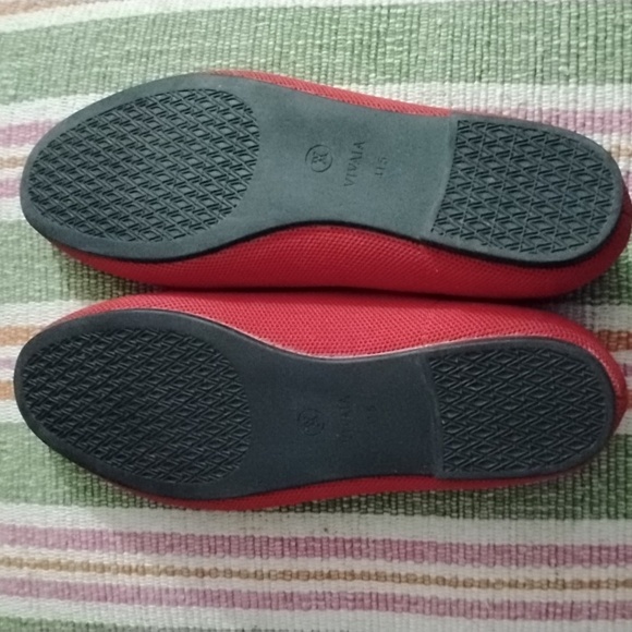Vivala Xmas Red Dog Embroidered  Flats Shoes Lk New 41.5 9.5? - Picture 5 of 7